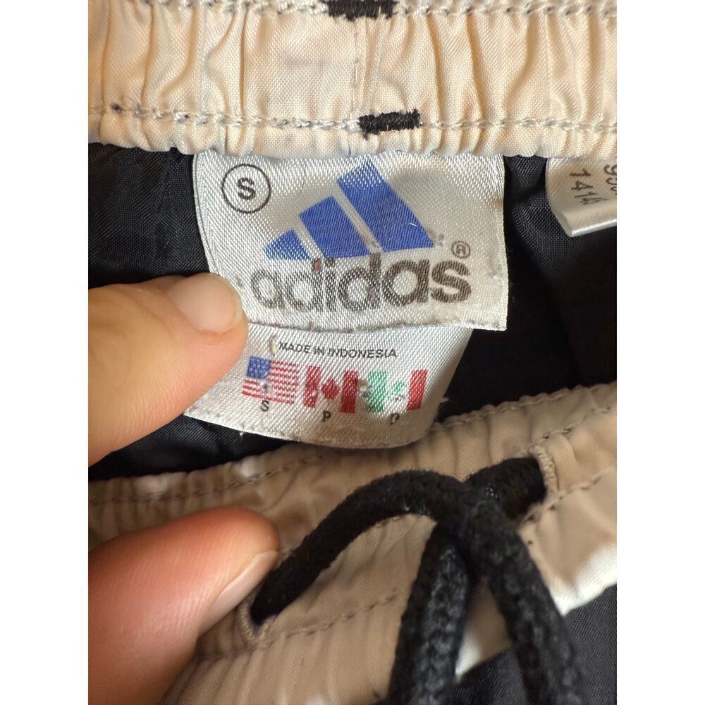 Adidas Vintage Womens Drawstring Black Athletic Shorts Lightweight - Small - Picture 4 of 10